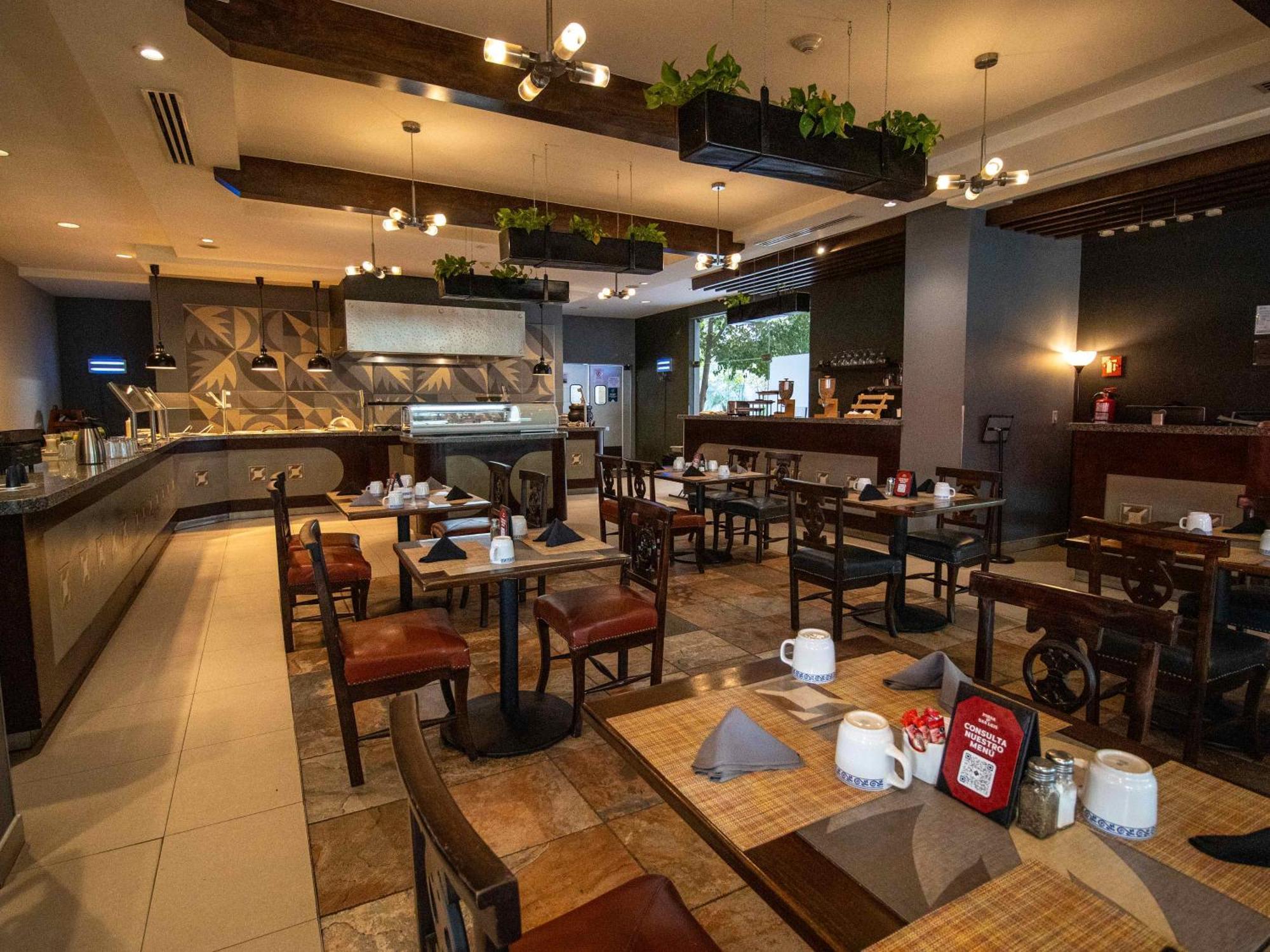 Hotel Araiza San Luis R.C. Сан-Луис-Рио-Колорадо Экстерьер фото