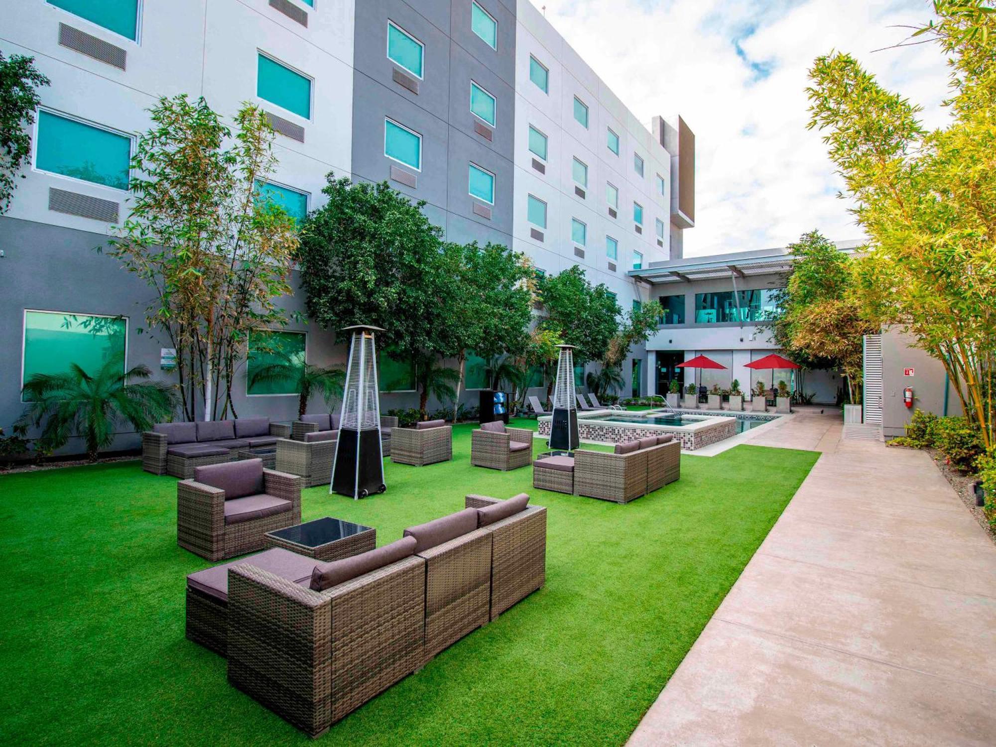 Hotel Araiza San Luis R.C. Сан-Луис-Рио-Колорадо Экстерьер фото